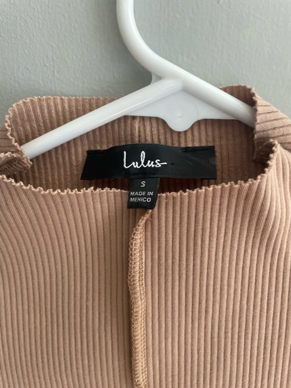 Lulu's Ribbed‎ Mock Neck Tank - Beige Size Small - Picture 5 of 9